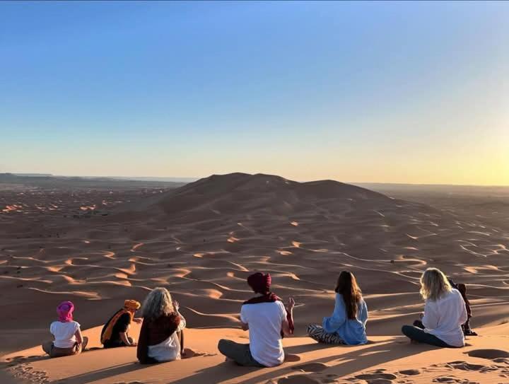 Bivouac Camel Trips Hotell Merzouga Exteriör bild