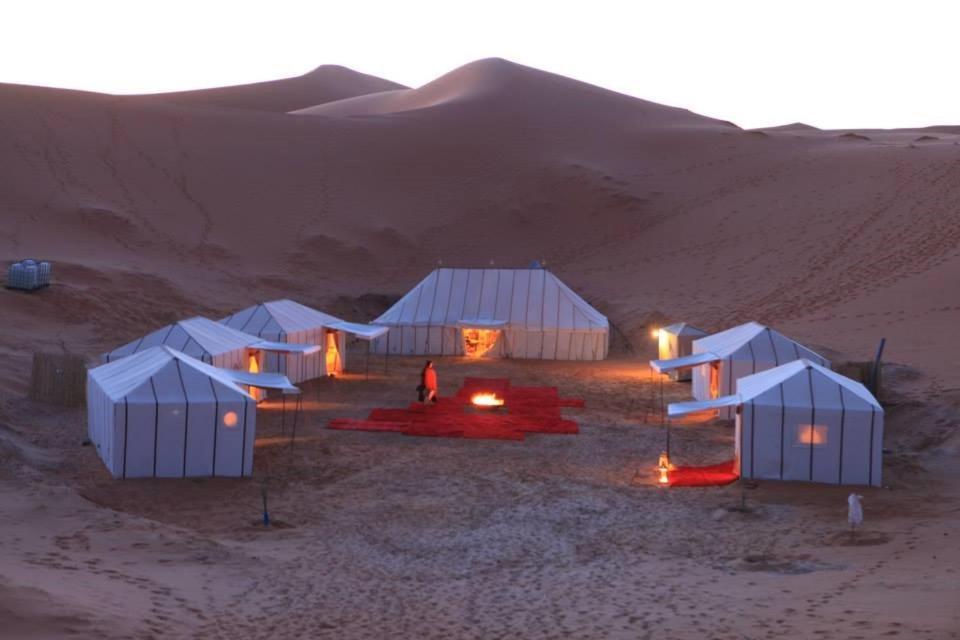 Bivouac Camel Trips Hotell Merzouga Exteriör bild