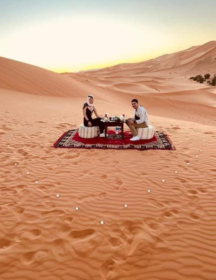 Bivouac Camel Trips Hotell Merzouga Exteriör bild