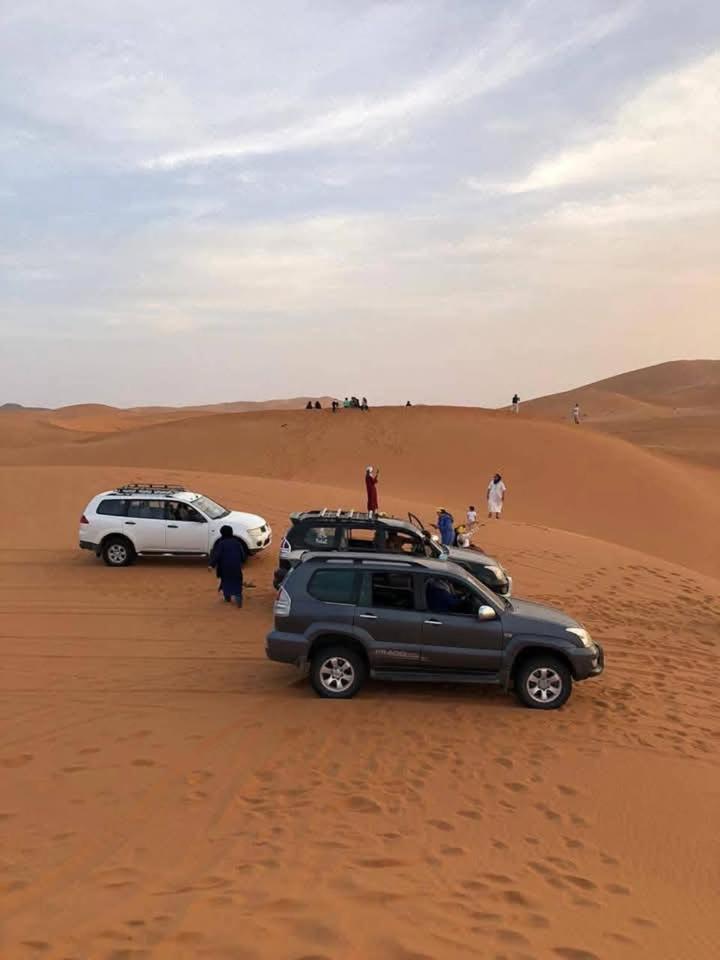Bivouac Camel Trips Hotell Merzouga Exteriör bild