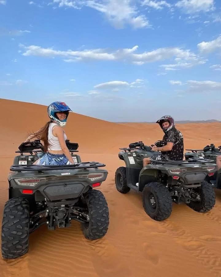 Bivouac Camel Trips Hotell Merzouga Exteriör bild