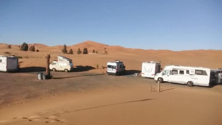 Bivouac Camel Trips Hotell Merzouga Exteriör bild