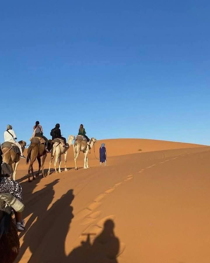 Bivouac Camel Trips Hotell Merzouga Exteriör bild