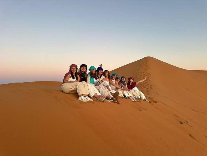 Bivouac Camel Trips Hotell Merzouga Exteriör bild
